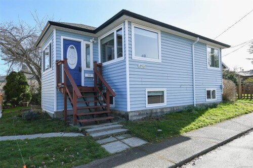 Picture of 426 12th St, Courtenay BC V9N 1T7