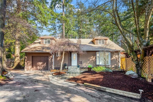 Picture of 4815 Cordova Bay Rd, Saanich BC V8Y 2J8