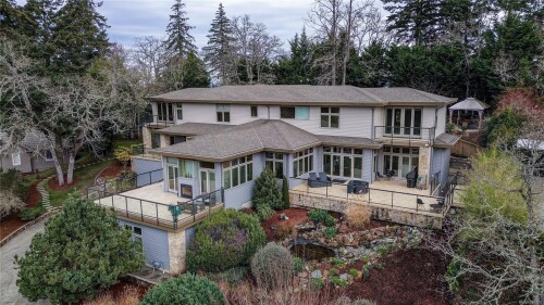 Picture of 908 Cobblestone Lane, Saanich BC V8Y 3G3