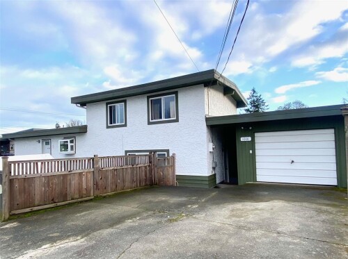 Picture of 1001 Moyse Cres, Nanaimo BC V9S 2G7