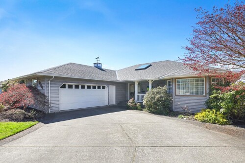 Picture of 1313 Farquharson Dr, Courtenay BC V9N 9A4