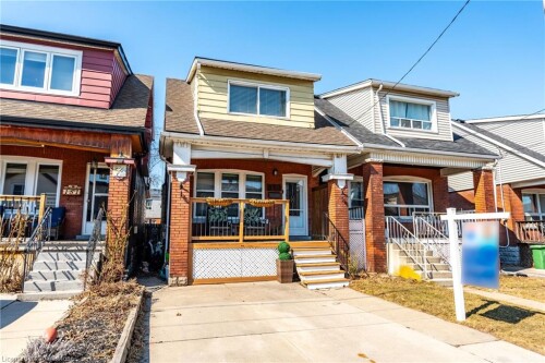 Picture of 153 Connaught Avenue N, Hamilton ON L8L 6Z4