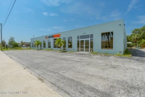 Retail For Sale at 2921 S Orlando Dr